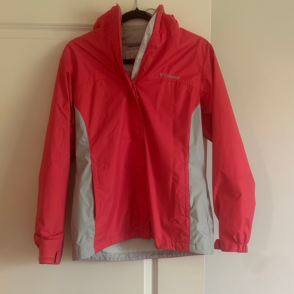 Columbia Vibrant Red and Gray Outdoor Jacket